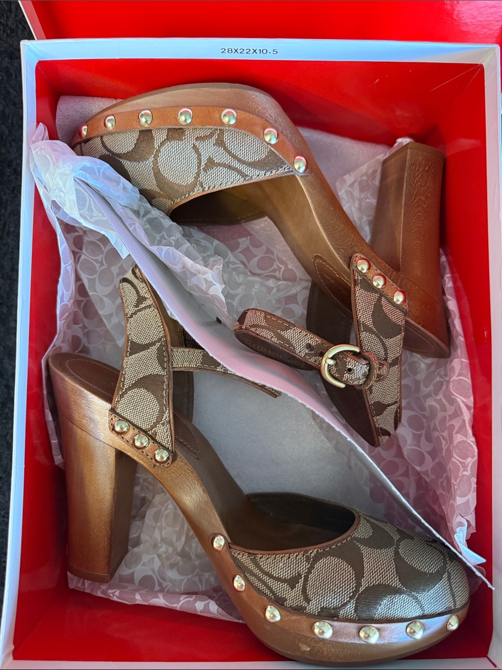 Coach Carleen Vintage heels with studs. Worn once - Picture 5 of 5